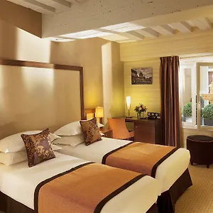 85 Saint Honore Hotel